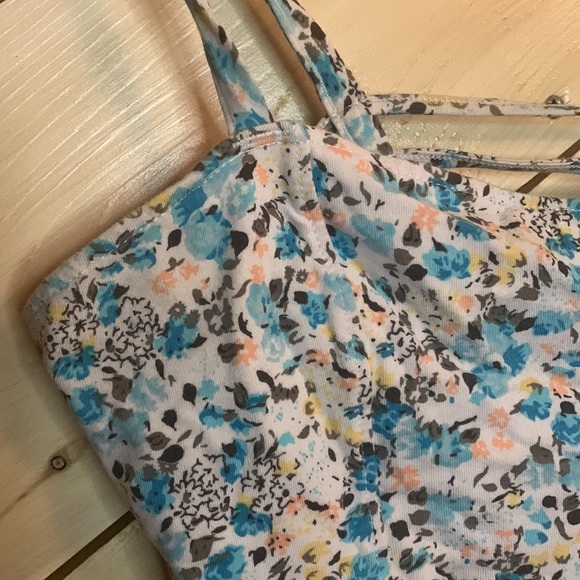 3/25$ Garage Floral Bandeau 2-pack with back cutout - Picture 2 of 7